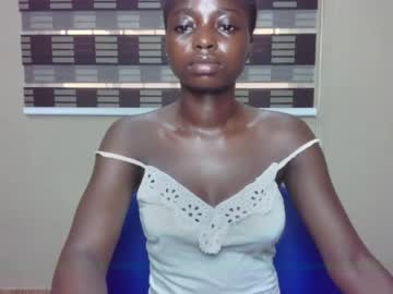 Petitexxebony May 17, 2026 Chaturbate stream image