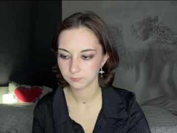 Amalia_Lambert13 May 17, 2026 Chaturbate stream image