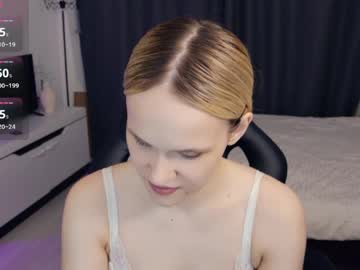 Thehousemaid1 May 17, 2026 Chaturbate stream image