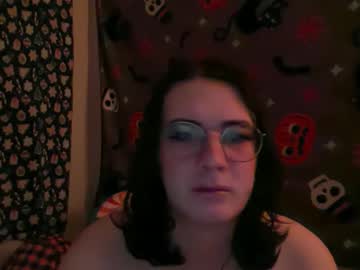Ivyvine May 18, 2026 Chaturbate stream image