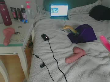 Peachiebum stream photo from May 18, 2026