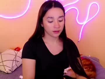 Sexy_Kitty699 May 18, 2026 Chaturbate stream image