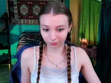 Juliedaniel May 18, 2026 Chaturbate stream image