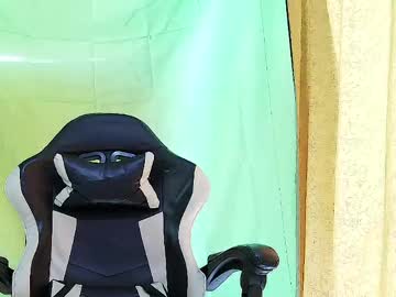 Aronmiller404 May 18, 2026 Chaturbate stream image