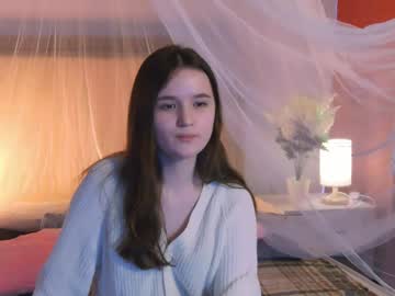 Strawbunnybite May 18, 2026 Chaturbate stream image