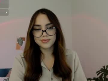 Joyandlove May 18, 2026 Chaturbate stream image