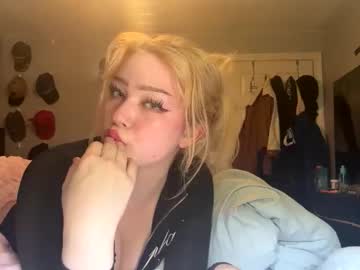 Parisbunny stream photo from May 18, 2026