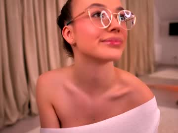 Kyliejoyce May 18, 2026 Chaturbate stream image