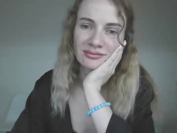 Ainyrvixxen May 18, 2026 Chaturbate stream image