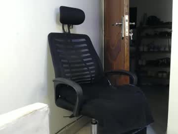 Tannia004 May 18, 2026 Chaturbate stream image