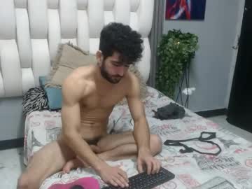 Aaron_Jones_1 May 19, 2026 Chaturbate stream image