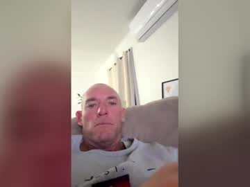 Hungbull81 May 19, 2026 Chaturbate stream image