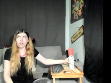 Roxihazeleyes May 19, 2026 Chaturbate stream image