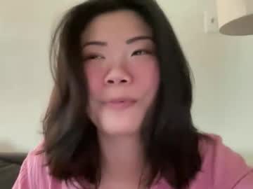 Honeysunshineneko stream photo from May 19, 2026