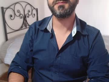 Under_Thedesk May 19, 2026 Chaturbate stream image