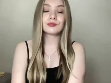 Polishangel222 May 19, 2026 Chaturbate stream image