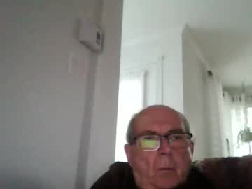 Bernard1102 May 19, 2026 Chaturbate stream image