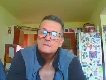 Ulmeni4 May 20, 2026 Chaturbate stream image