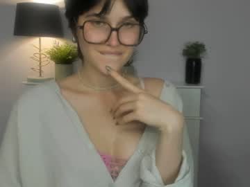 Sarah_Desire01 May 20, 2026 Chaturbate stream image