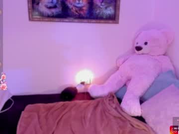 Kiki_Cavilll May 23, 2026 Chaturbate stream image