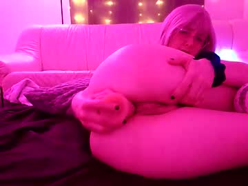 Lillielushie May 24, 2026 Chaturbate stream image