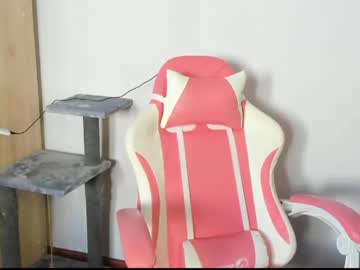 Emiliyaqueen May 24, 2026 Chaturbate stream image