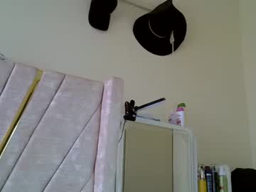 Bustycarol May 25, 2026 Chaturbate stream image