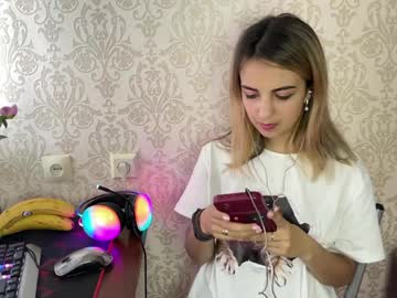 Sylviaoris May 25, 2026 Chaturbate stream image