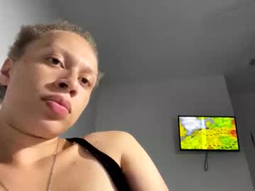 Mialuvsyourllybad May 26, 2026 Chaturbate stream image
