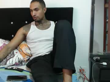 Latinlove1001 May 26, 2026 Chaturbate stream image