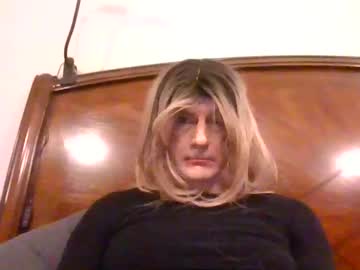 Sissyandi38 May 27, 2026 Chaturbate stream image