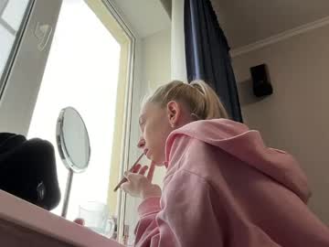 Lunawhitex May 28, 2026 Chaturbate stream image