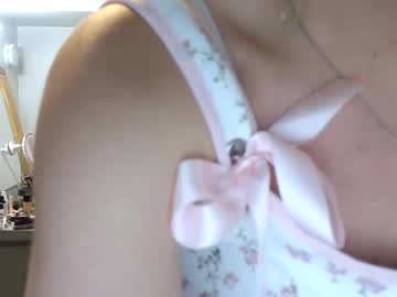 Emilydresser June 01, 2026 Chaturbate stream image