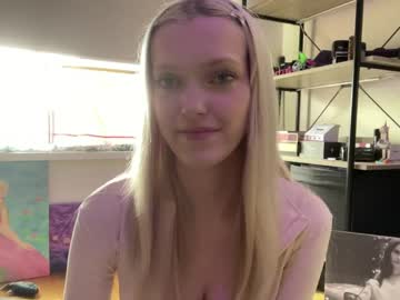 Kortneyhiedeman June 01, 2026 Chaturbate stream image