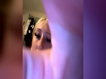 Shellbell00 June 02, 2026 Chaturbate stream image