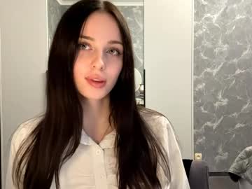 Emilisan June 02, 2026 Chaturbate stream image
