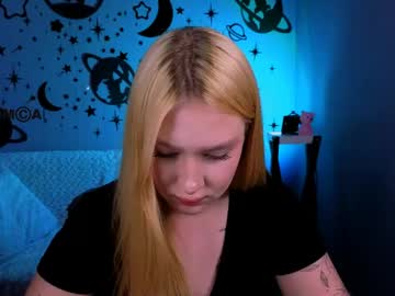Playful_Sophie June 02, 2026 Chaturbate stream image