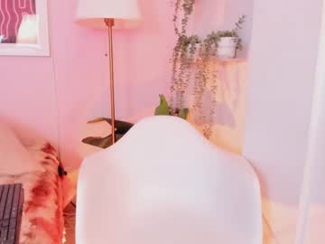 Bee_Art June 04, 2026 Chaturbate stream image
