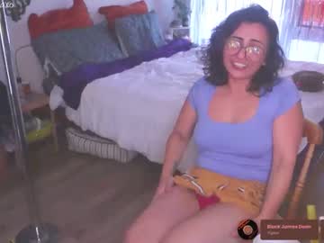 Safaeri June 04, 2026 Chaturbate stream image