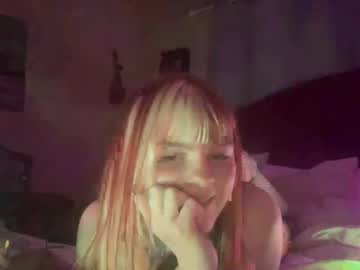 Roxainefox June 06, 2026 Chaturbate stream image