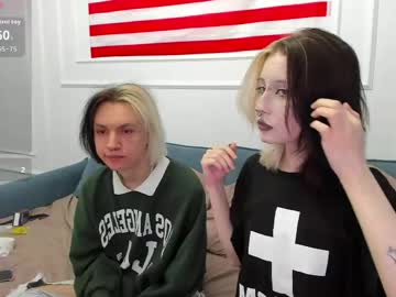 Veryraretwins June 07, 2026 Chaturbate stream image