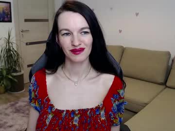 Lilliyves June 07, 2026 Chaturbate stream image