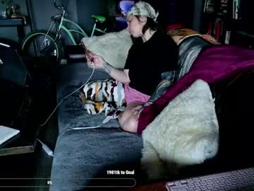 Creamstarbaby June 07, 2026 Chaturbate stream image