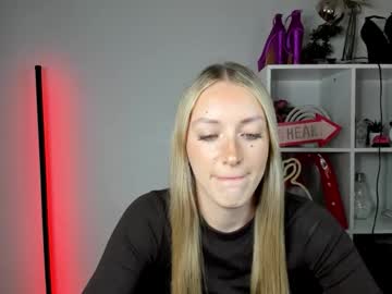 Evelynblond June 08, 2026 Chaturbate stream image
