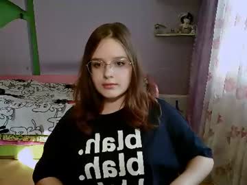 Diamondfoxie June 09, 2026 Chaturbate stream image