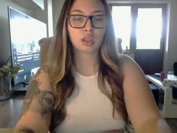 Kimlee4 June 12, 2026 Chaturbate stream image