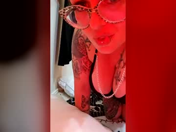 Moonpulseraven June 18, 2026 Chaturbate stream image