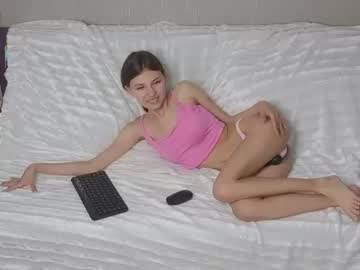 Little__Lunaa June 18, 2026 Chaturbate stream image