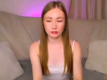 Ellycolins_ June 19, 2026 Chaturbate stream image