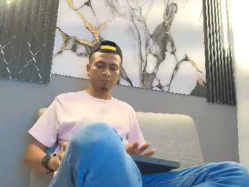 Maxi_Jones2 June 19, 2026 Chaturbate stream image